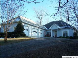 301 Lakeshore Loop, Oneonta, AL 35121