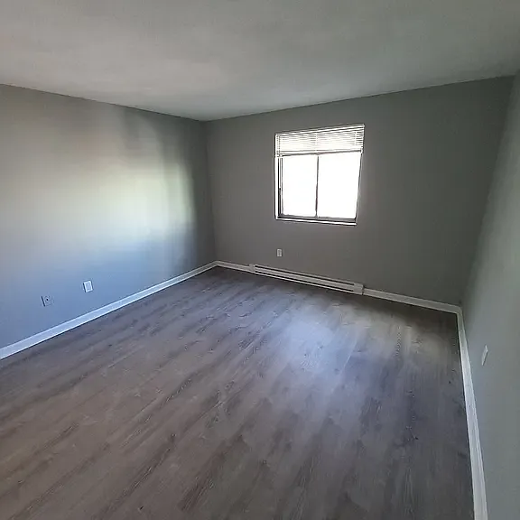 566 Washington St #14 — Photo 11