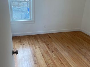 34 Kilburn St UNIT 1, Fall River, MA 02724