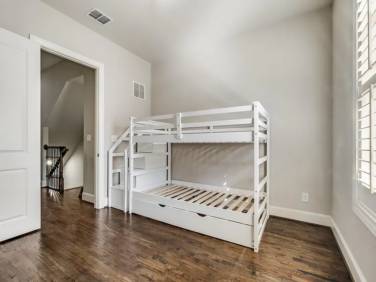 747 Will Rice Ave — Photo 18