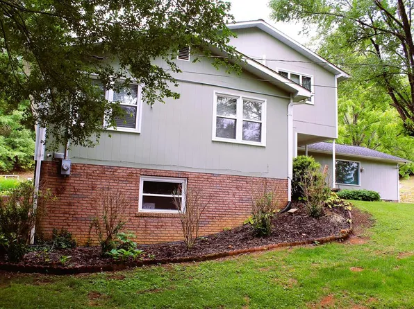 60 Welcome Rdg, Sylva, NC 28779