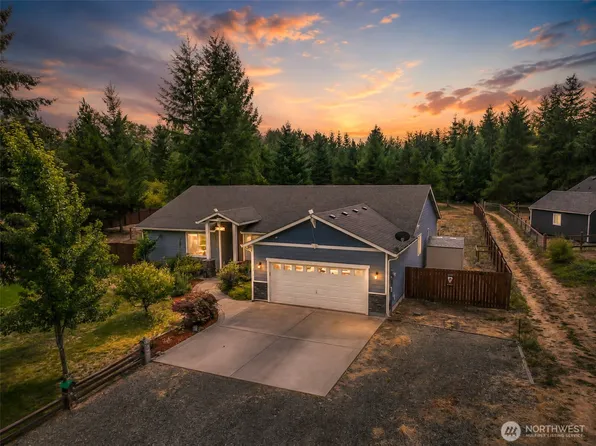 13915 Tomcat Lane SE, Yelm, WA 98597