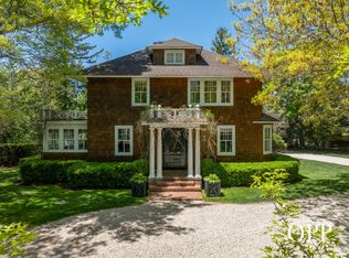 24 S Howells Point Rd, Bellport Village, NY 11713