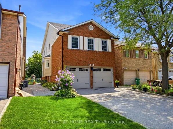4141 Trellis Cres, Mississauga, ON L5L 2M1