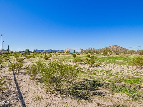 2nd image of 29042 N BRENNER PASS Road