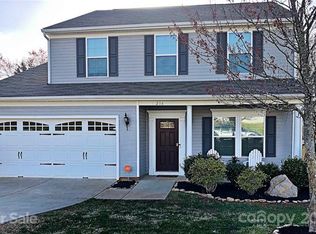 216 Glennallen Rd, Mooresville, NC 28115