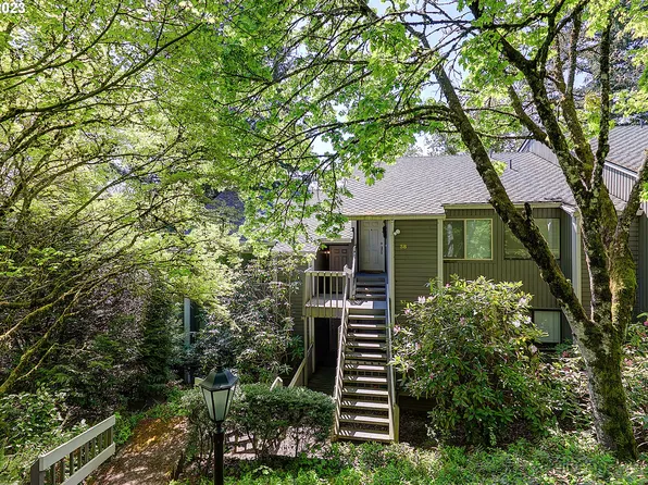 44 Eagle Crest Dr APT 37, Lake Oswego, OR 97035