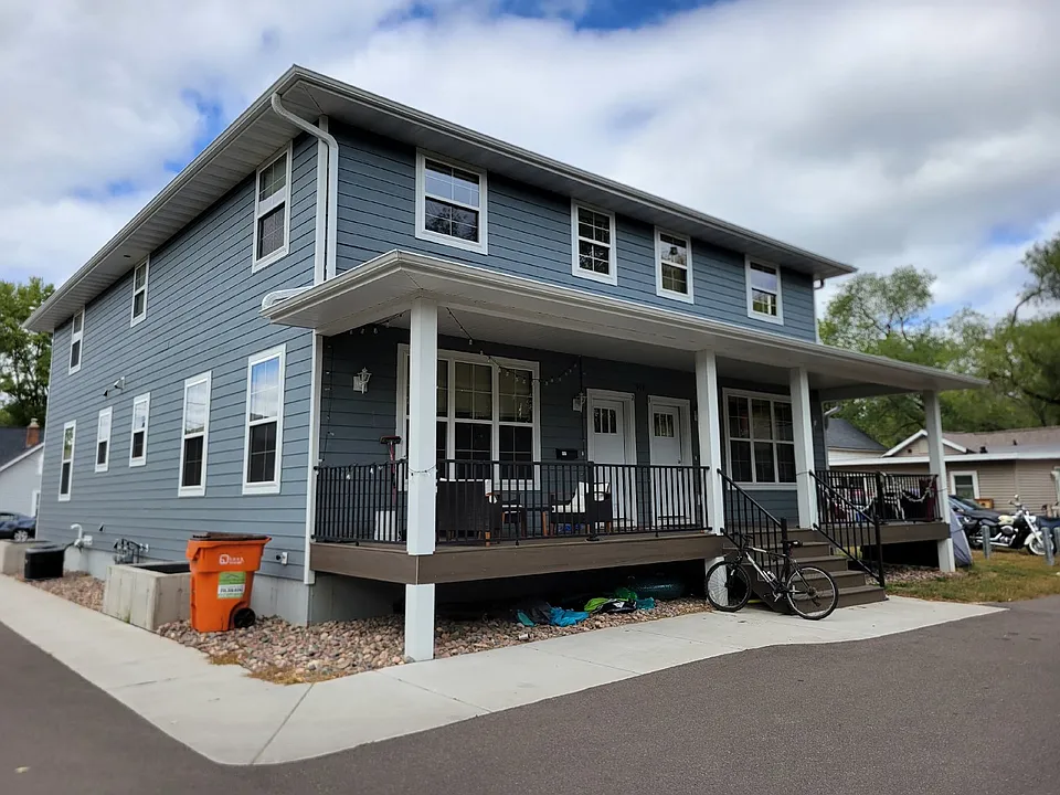 919 Lakeside Ave #1