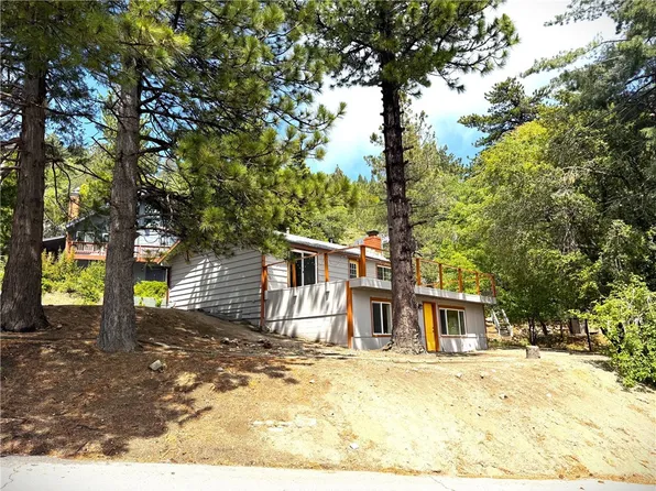1935 Poplar Dr, Running Springs, CA 92382
