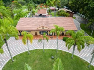 5621 SW 185th Way, Southwest Ranches, FL 33332