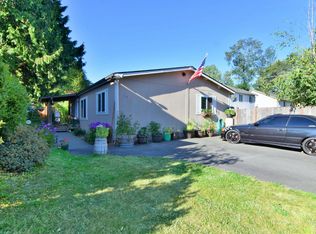 14807 Meadow Rd, Lynnwood, WA 98087