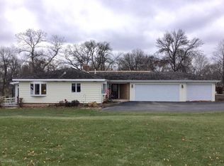 215 Ridge Rd, Albert Lea, MN 56007