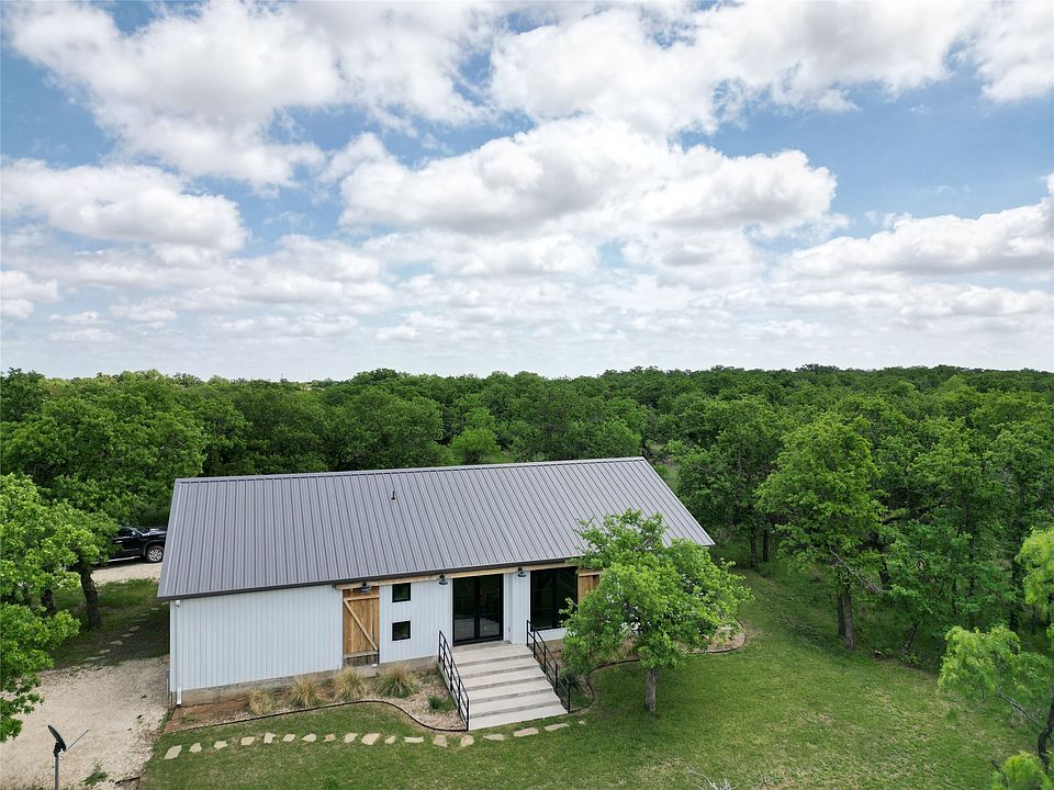 1st image of 185 Rising Oak Trl