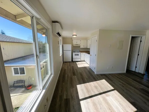 aupark, 410 SE Park St #8, Winston, OR 97496