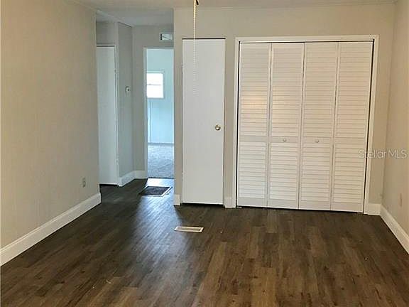 2nd image of 502 Skyline Dr E
