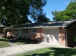 3866 Omega St, Alton, IL 62002