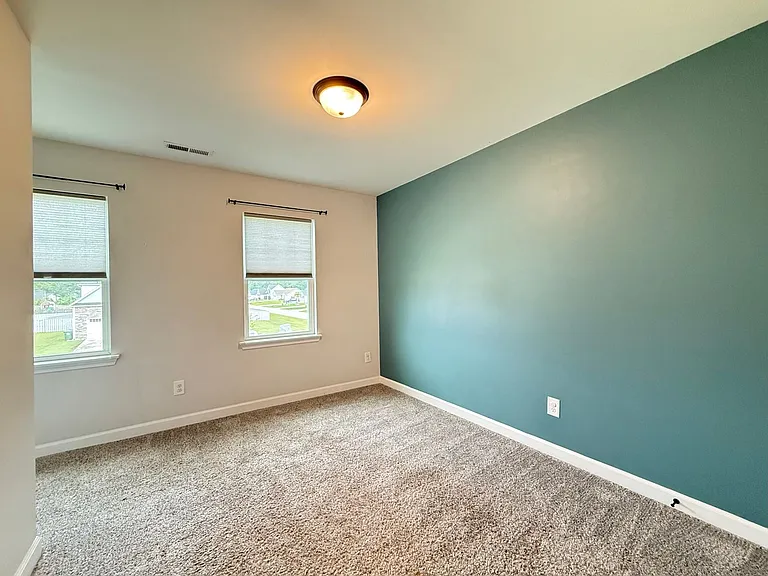 303 Breezeway Dr — Photo 43