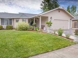 436 72nd Pl, Springfield, OR 97478