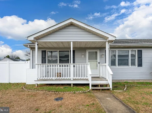 308 S Spinnaker Ln, Milton, DE 19968