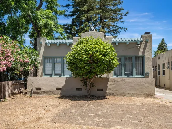 141 Clinton St, Redwood City, CA 94062