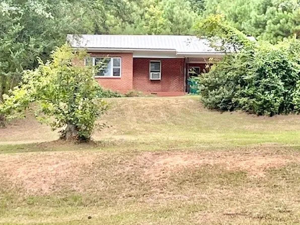 6734 County Road 29 Rd, Moundville, AL 35474