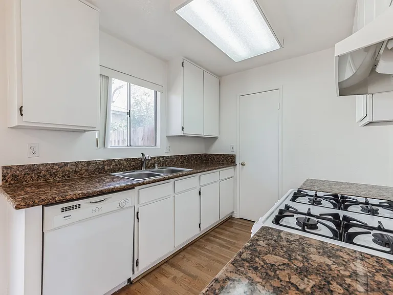 74624 Driftwood Drive — Photo 1