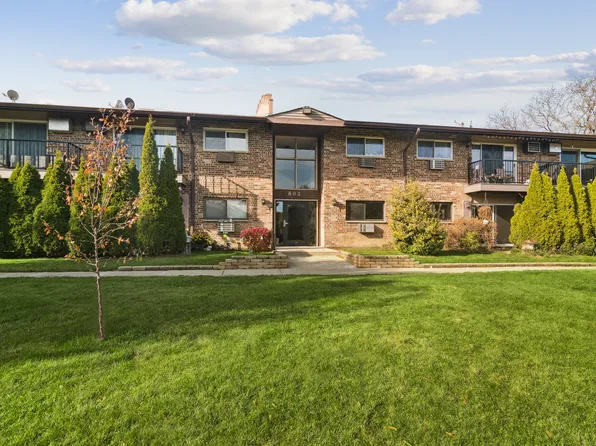 802 E Old Willow Rd APT 113, Prospect Heights, IL 60070