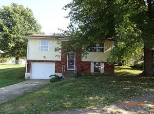 670 Franklin Ct, Radcliff, KY 40160