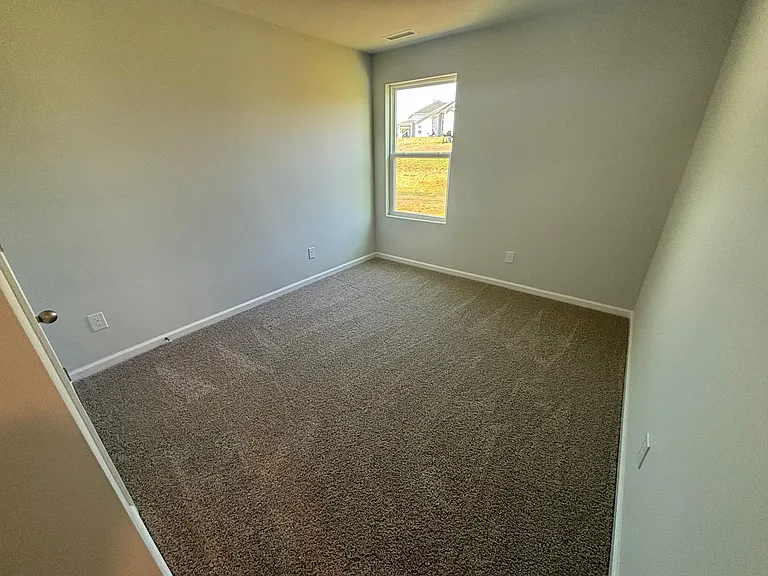 800 Putney Hill Rd — Photo 8