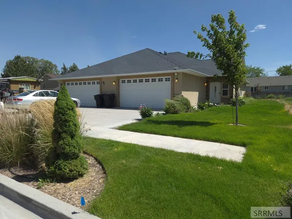 2103 Fort Hall Ave, American Falls, ID 83211