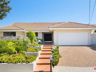 880 Teakwood Rd, Los Angeles, CA, 90049