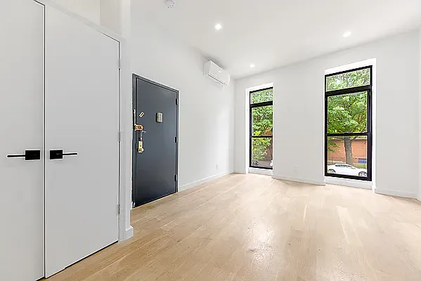 Rented by Avenues Real Estate | media 6