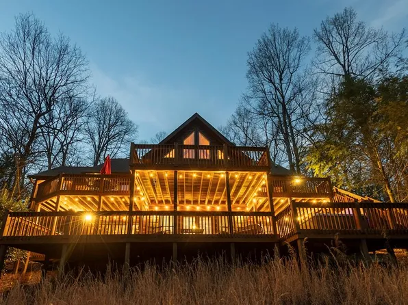 269 Little Creek Dr, Cherry Log, GA 30522