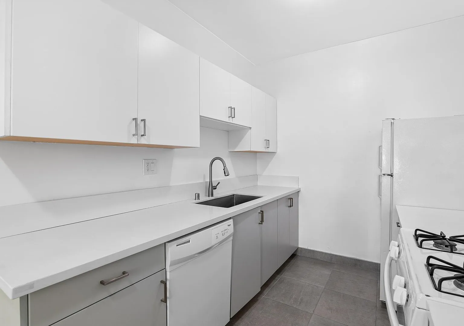 963 N. Doheny Dr. — Photo 1