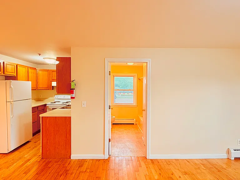 405 Main St #205 — Photo 11