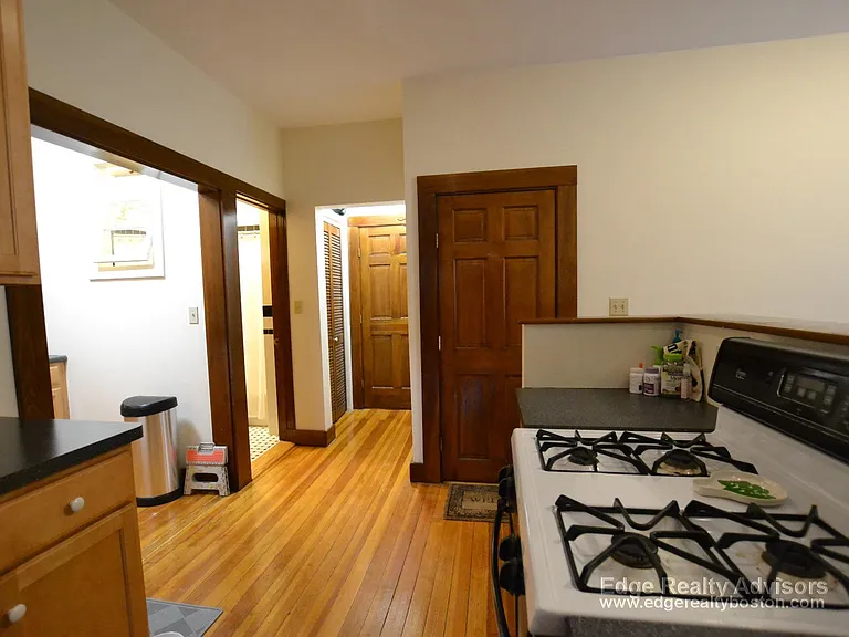 42 Lincoln St #2 — Photo 7