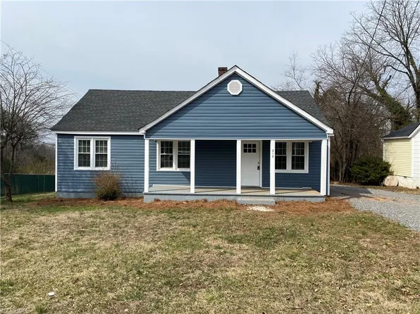 217 Lynchburg Rd, Pilot Mtn, NC 27041