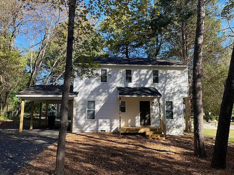 126 Turner St — Photo 1