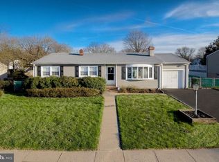 14 Stanley Pl, Edison, NJ 08817