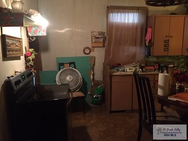 2nd image of 2135 Us Highway 281