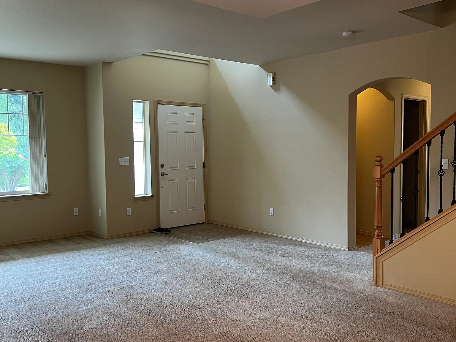 4 bed, 2.5 bath, 3012 sqft, $3,200 — Photo 4