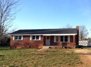 645 Cherokee Rd, Pelzer, SC 29669