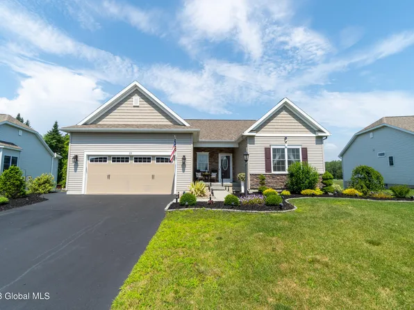 23 Hearthstone Drive, Mechanicville, NY 12118
