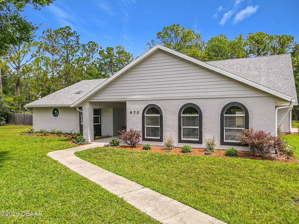 1st image of 670 Glen Cir