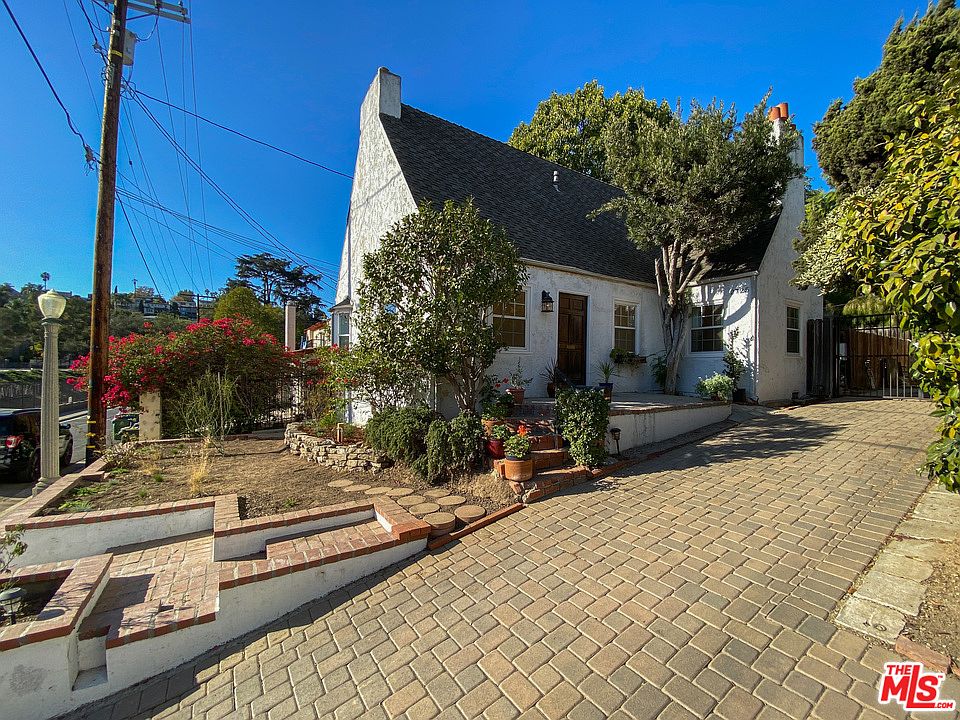 1st image of 2725 Tesla Ave