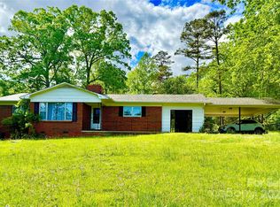 541 Romine Dr, Marion, NC 28752