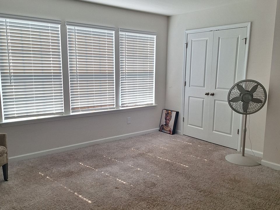 1st image of 2124 Eastway Dr