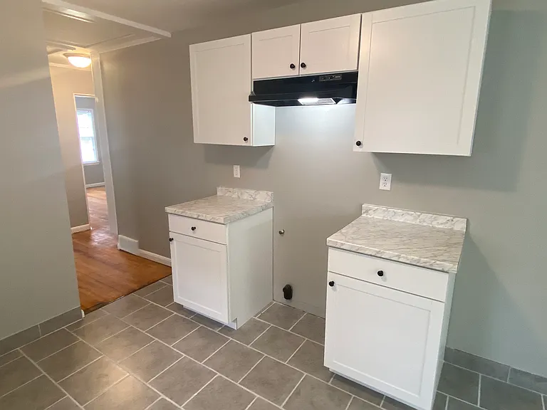 4301 Fredericks Ave — Photo 9
