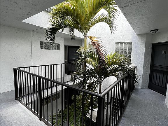 3rd image of 5395 Firenze Drive #P