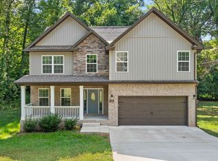 1110 Stonebrook Dr, Clarksville, TN 37042